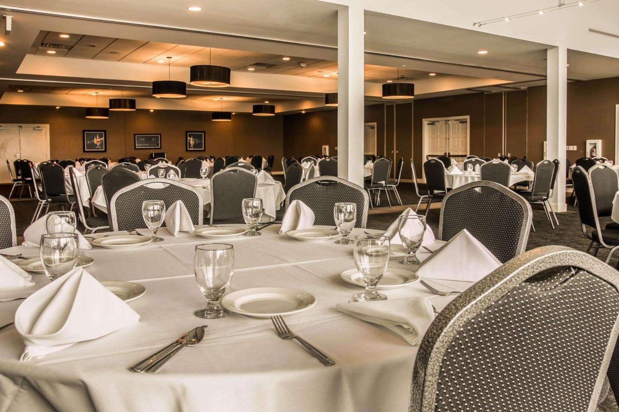 Shoreline Inn & Conference Center, Ascend Hotel Collection Muskegon Luaran gambar