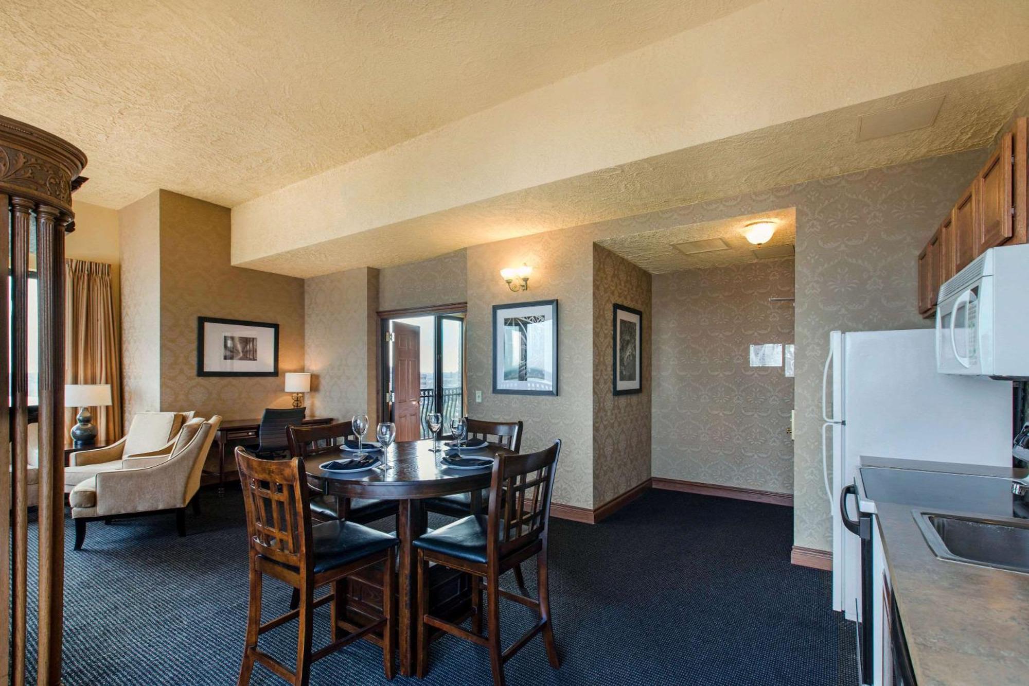 Shoreline Inn & Conference Center, Ascend Hotel Collection Muskegon Luaran gambar