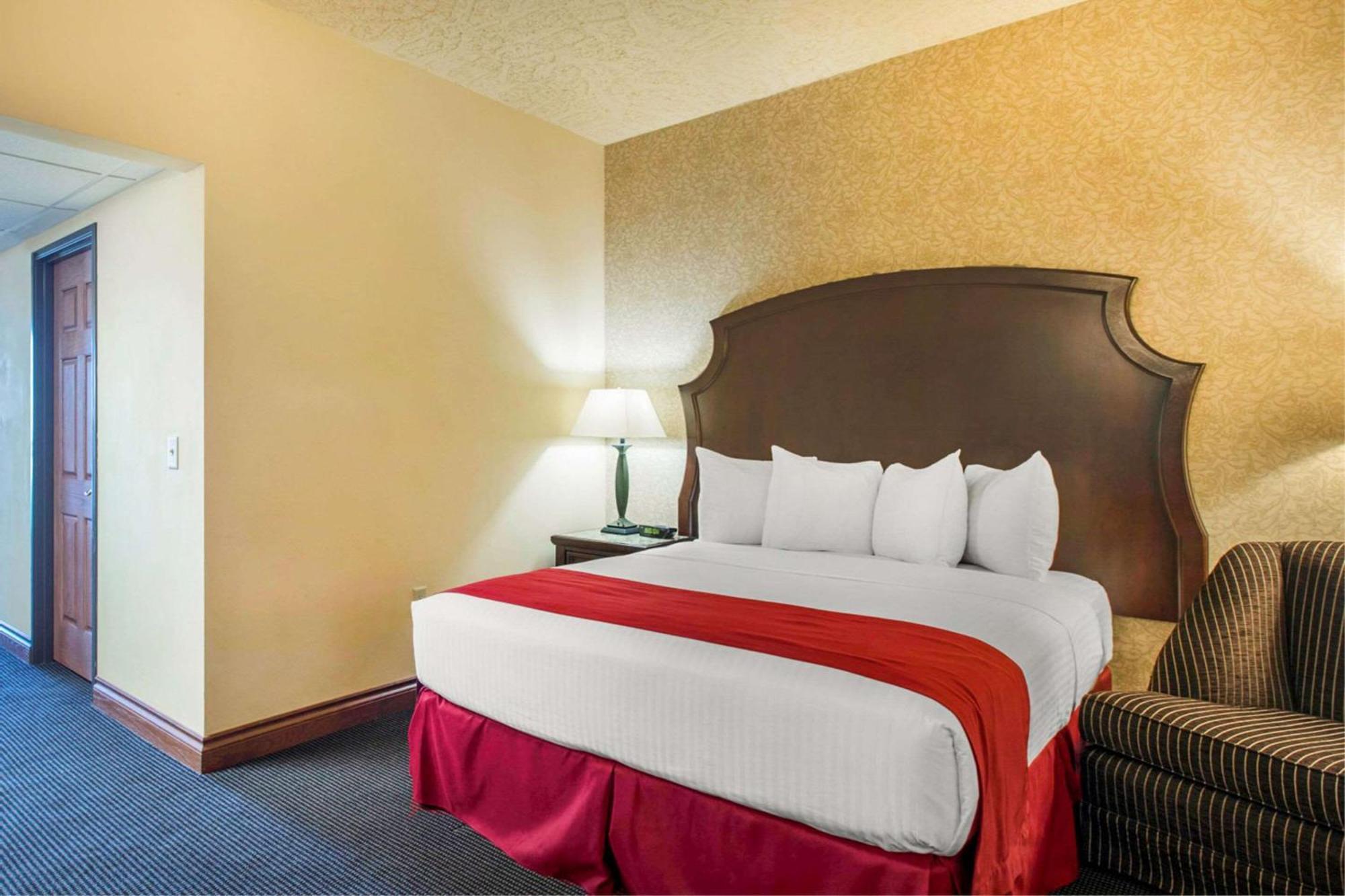 Shoreline Inn & Conference Center, Ascend Hotel Collection Muskegon Luaran gambar